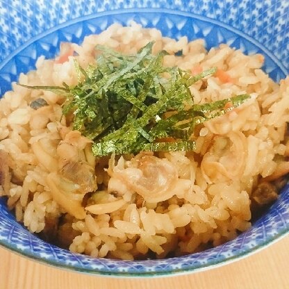 たっぷりアサリ入れるととても美味しいですね…美味しいレシピ教えていただきありがとうございます☆